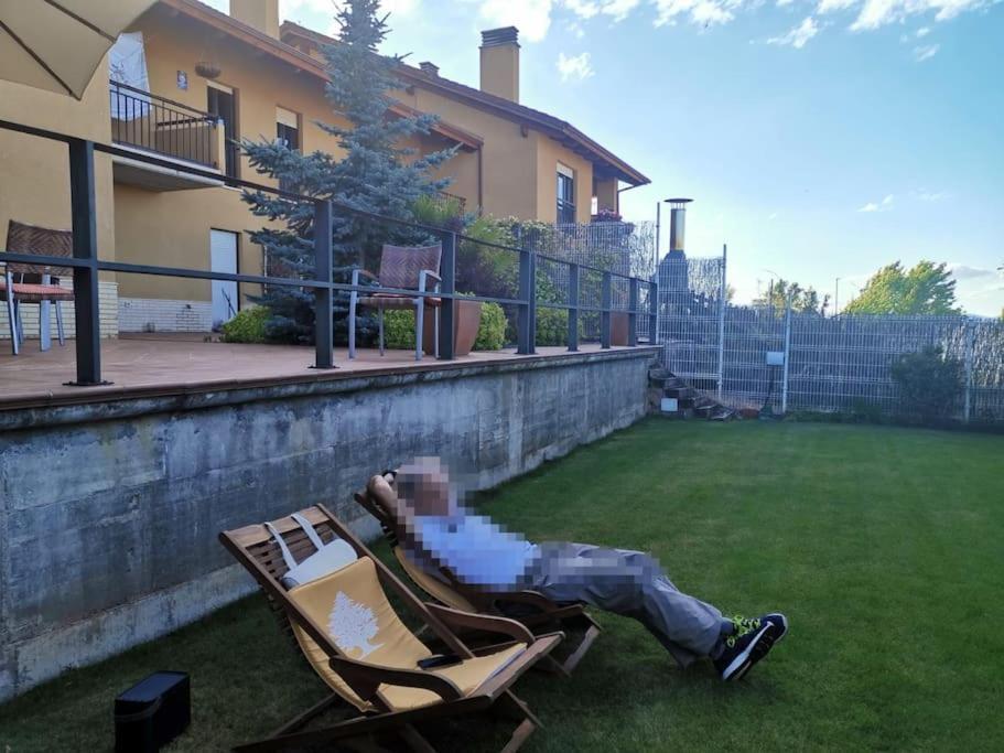 Estancia Con Jardin Entre Golf Y Monte - Cerca Logrono Sojuela Exterior foto
