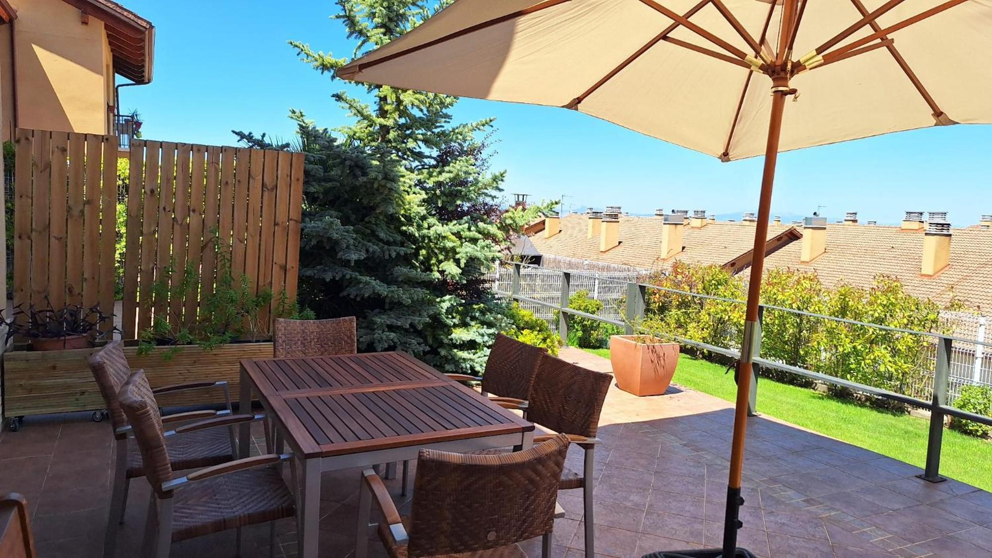 Estancia Con Jardin Entre Golf Y Monte - Cerca Logrono Sojuela Exterior foto